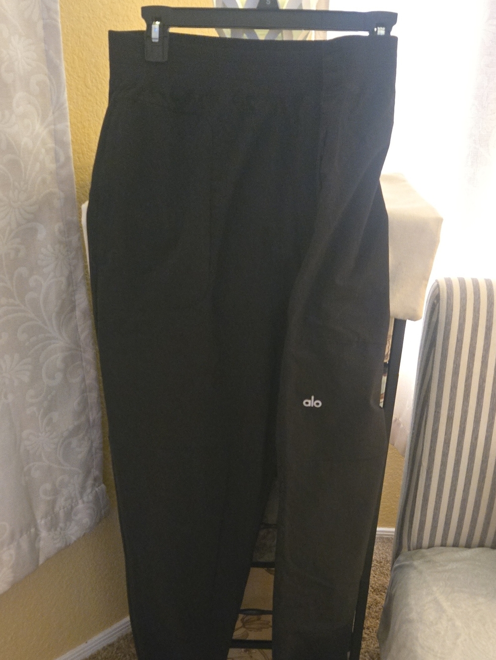 🌸ALO Yoga Black Jogger Pants